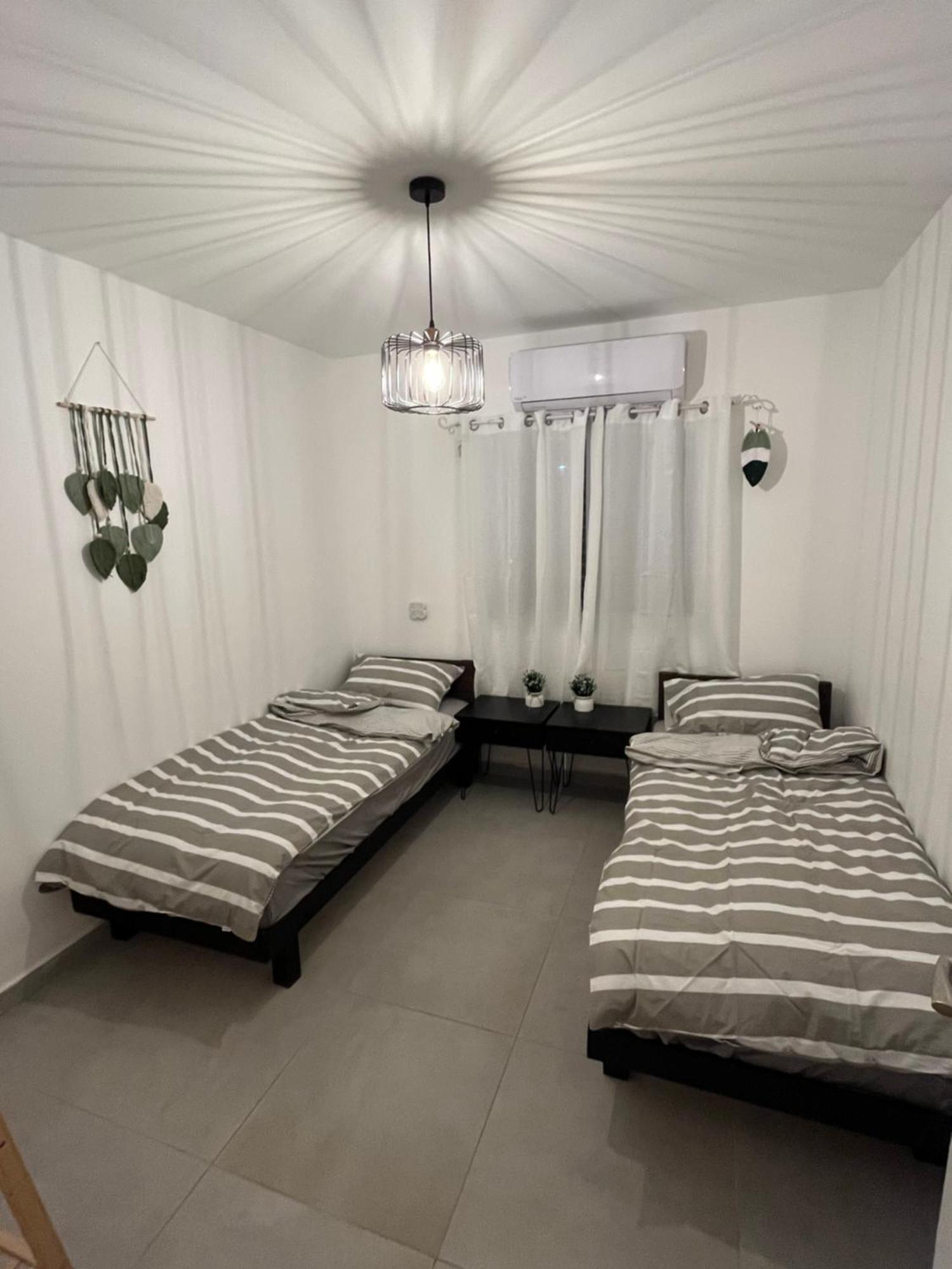 סברס Apartment